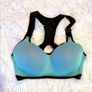 Victoria’s Secret Incredible sport’s bra